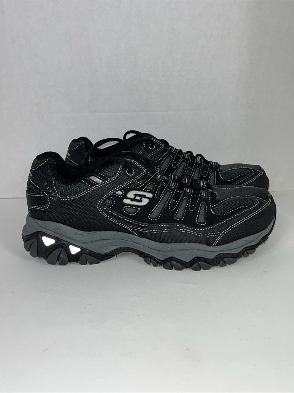 Skechers Men's After Burn M.Fit 2.0 size 9 Outdoor Shoe Black/Charcoal